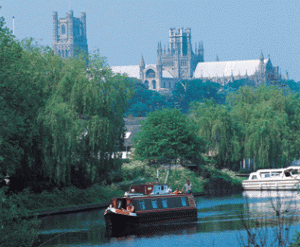 narrowboat holiday ely