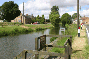 outwell crown narrowboat moorings