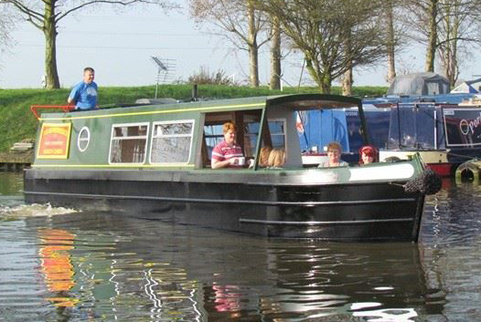 narrowboat-hire-easy-cruising