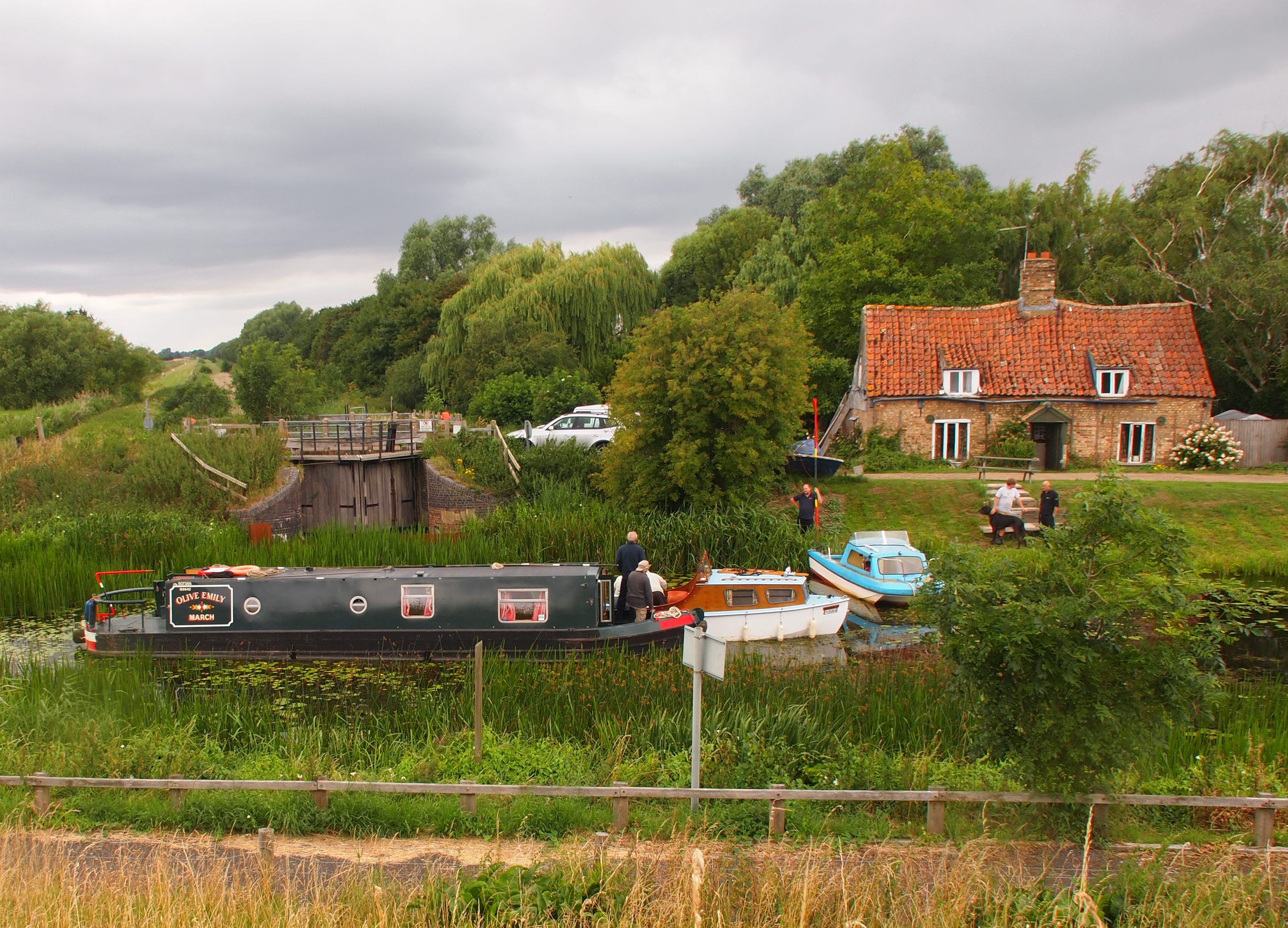 river boat cruise bedford