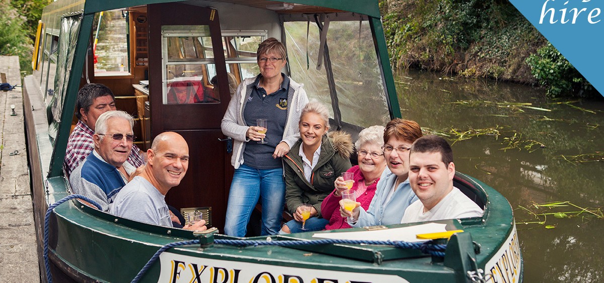 Day boat hire perfect for family & friends