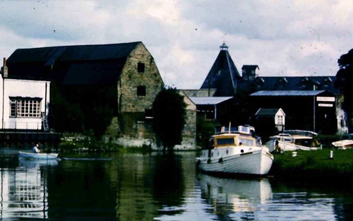 old narrowboat photo fenland waterways