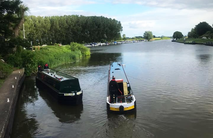 2 fox narrowboat holiday boats