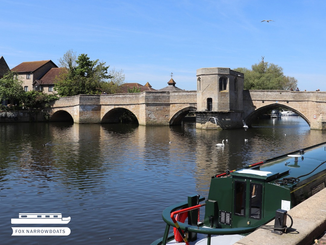 fox narrowboat holiday 2023