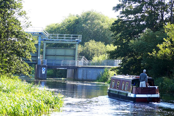 Little Ouse narrowboat approach lock sluice gate