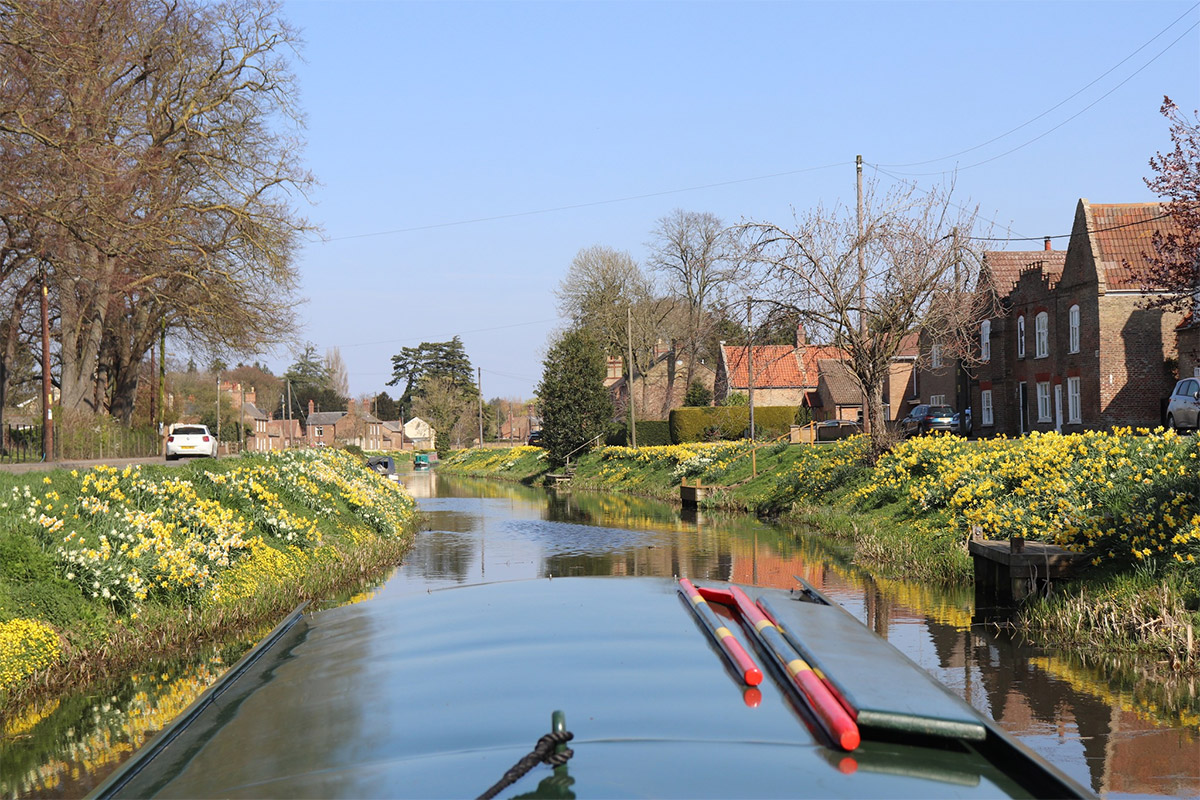 cruising on fox narrowboat fens river