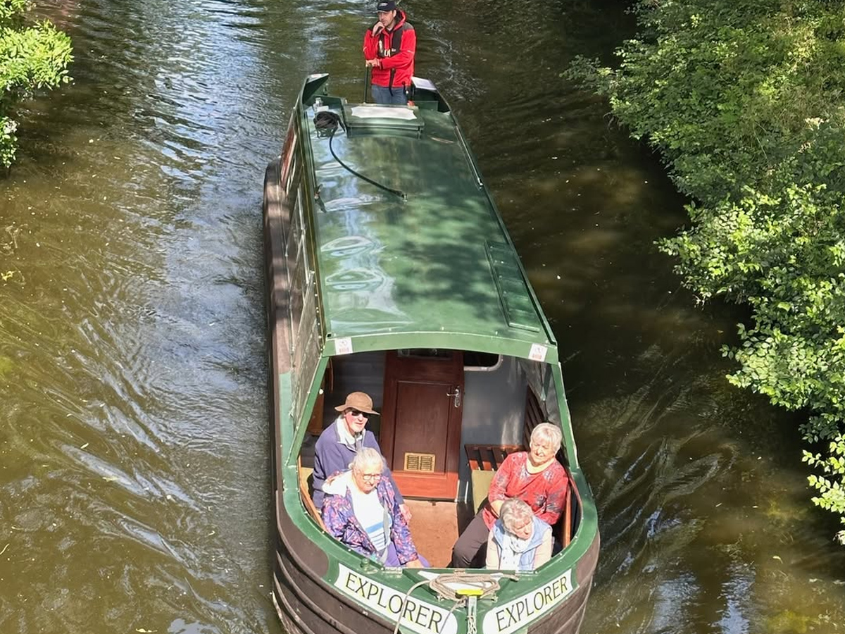 fox narrowboat picture from bridge cruising