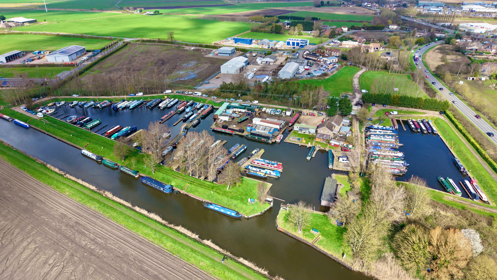 fox narrowboats marina 2026